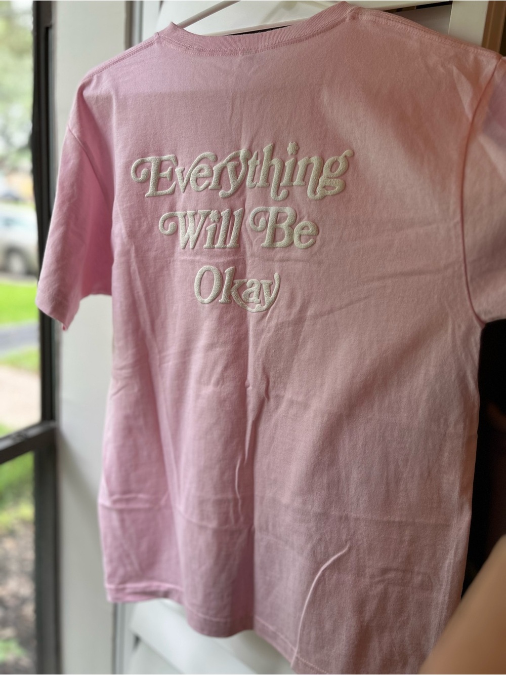 Everything Will Be Okay NWOT t-shirt ๐ธ - Picture 3 of 4